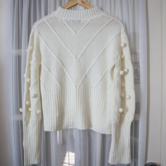 Nasty Gal Ivory Pom Pom Balloon Sleeve Mock Neck Sweater Size Medium - Picture 3 of 6